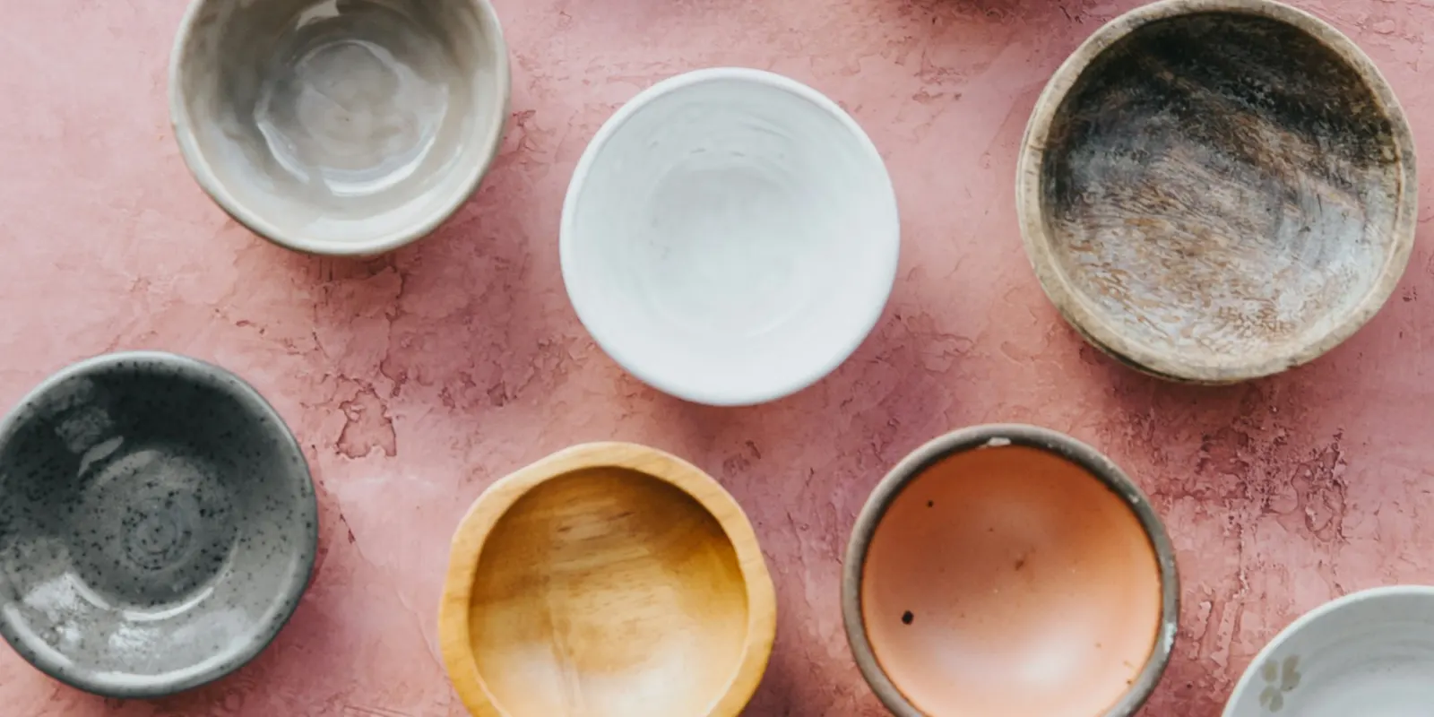 Small glazed bowls in mixed colours