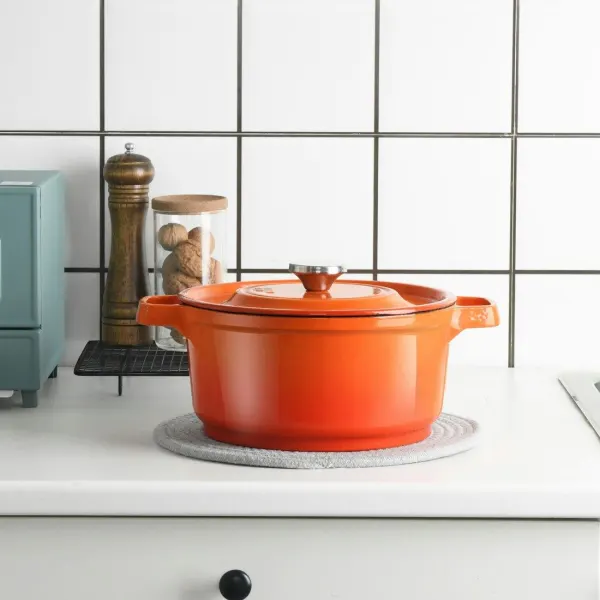 Enamelled casserole, 24cm, ember