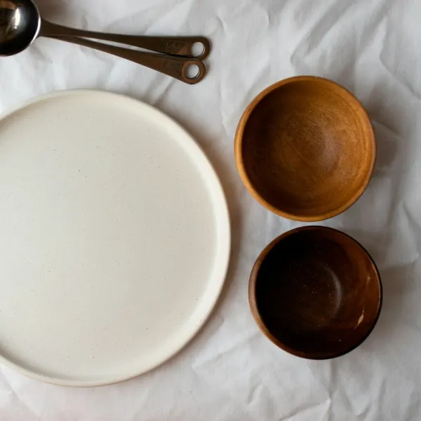 Stoneware dinner plate