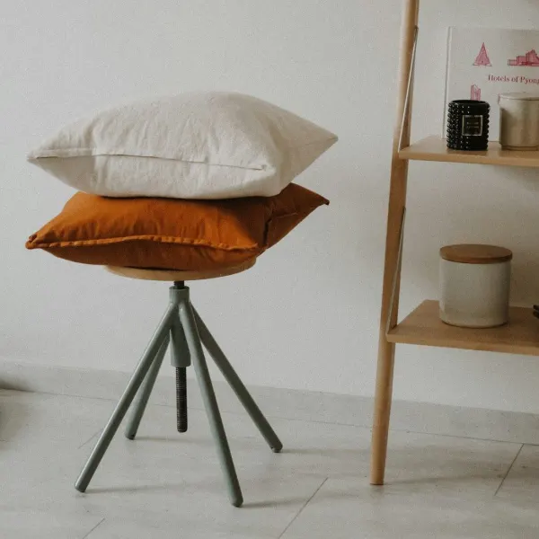 Linen cushion, oat